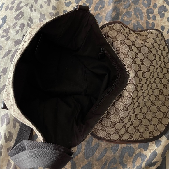 Gucci - Picture 2 of 4